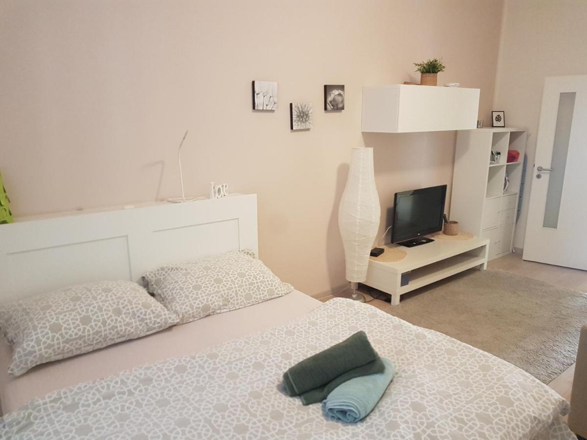 Kavi Apartments #2 プルゼニ エクステリア 写真